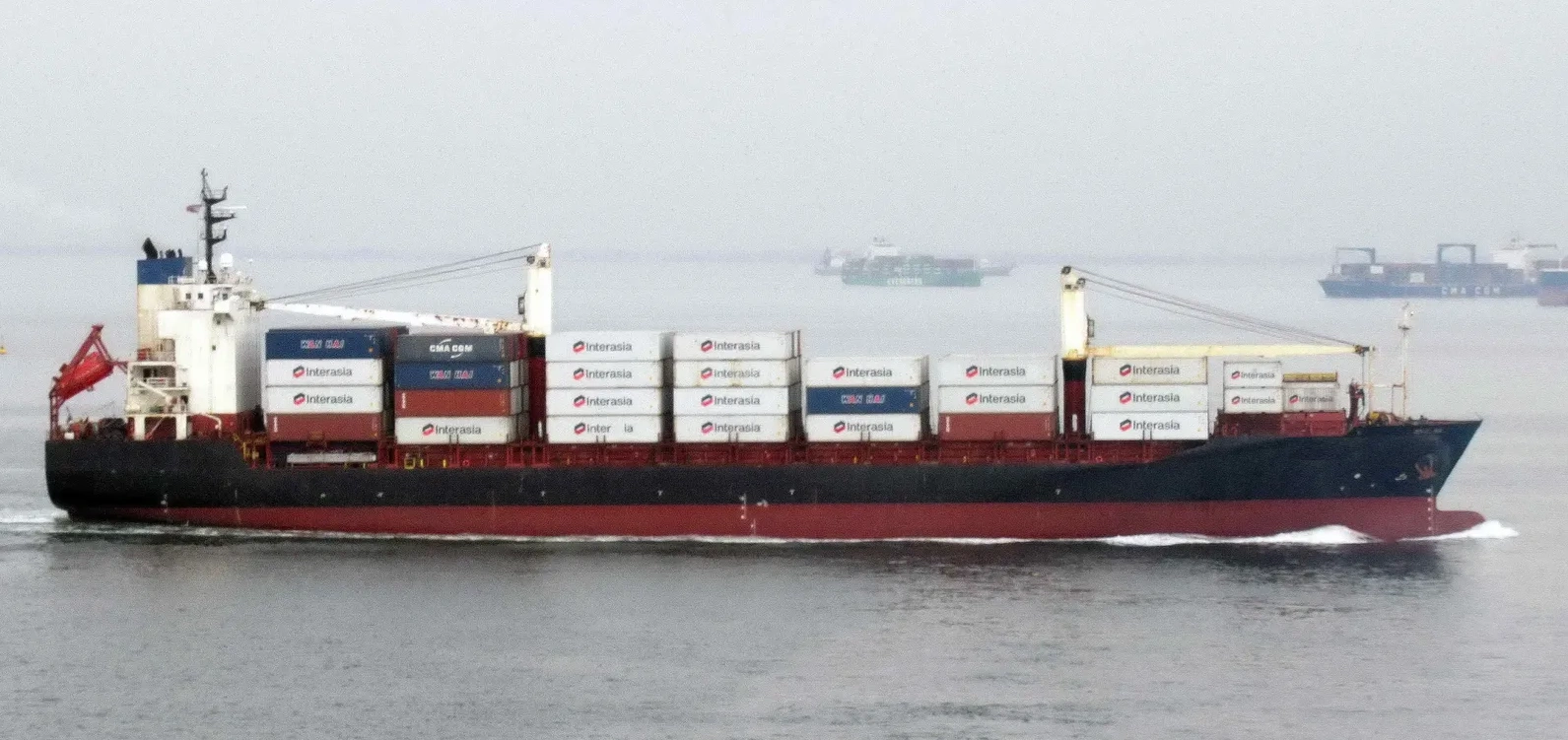 CoNTAINER  A HOUOU