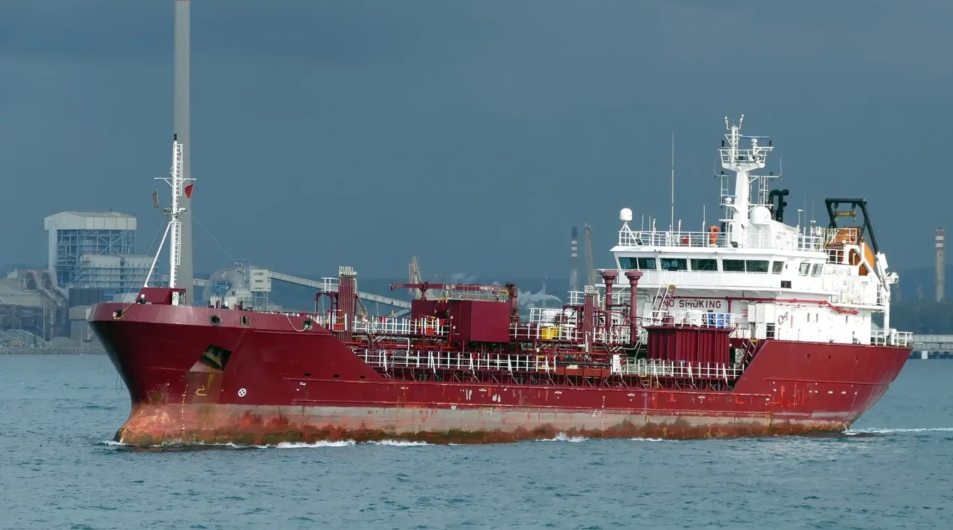 TANKER - BUNKER BAY