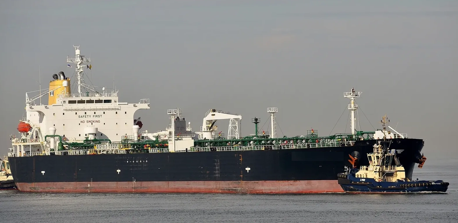 TANKER - CABO FROWARD