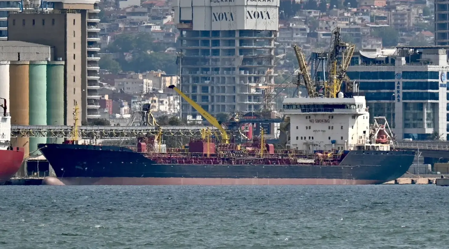 TANKER - DELONIX