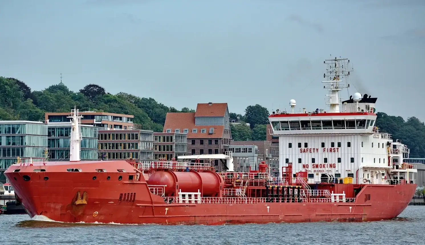TANKER - DUZGIT INTEGRITY