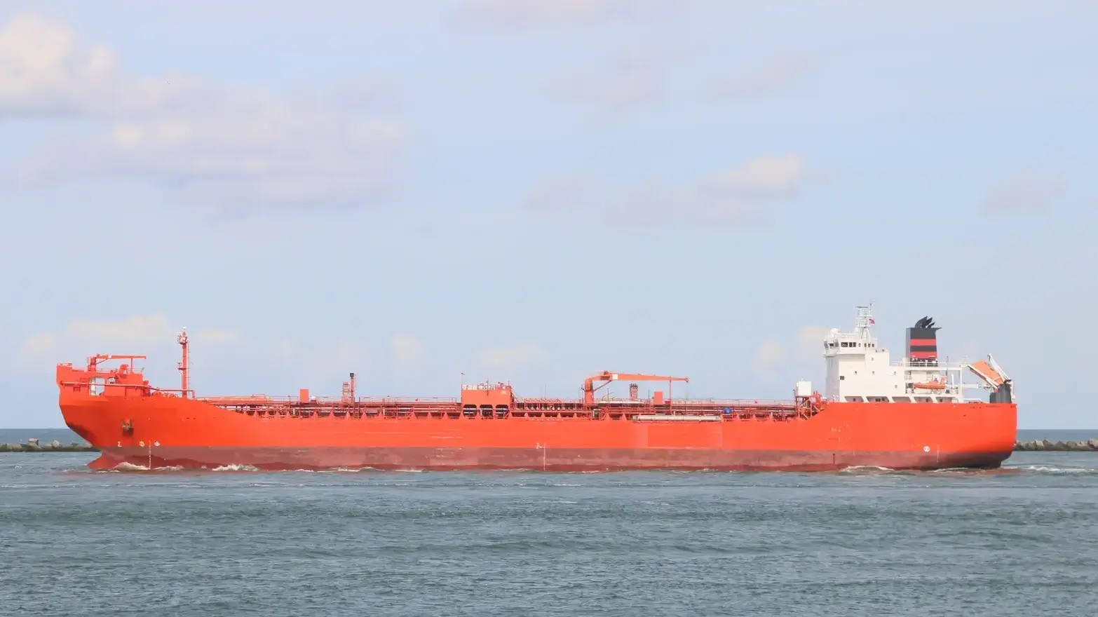 TANKER - GIJON KNUTSEN