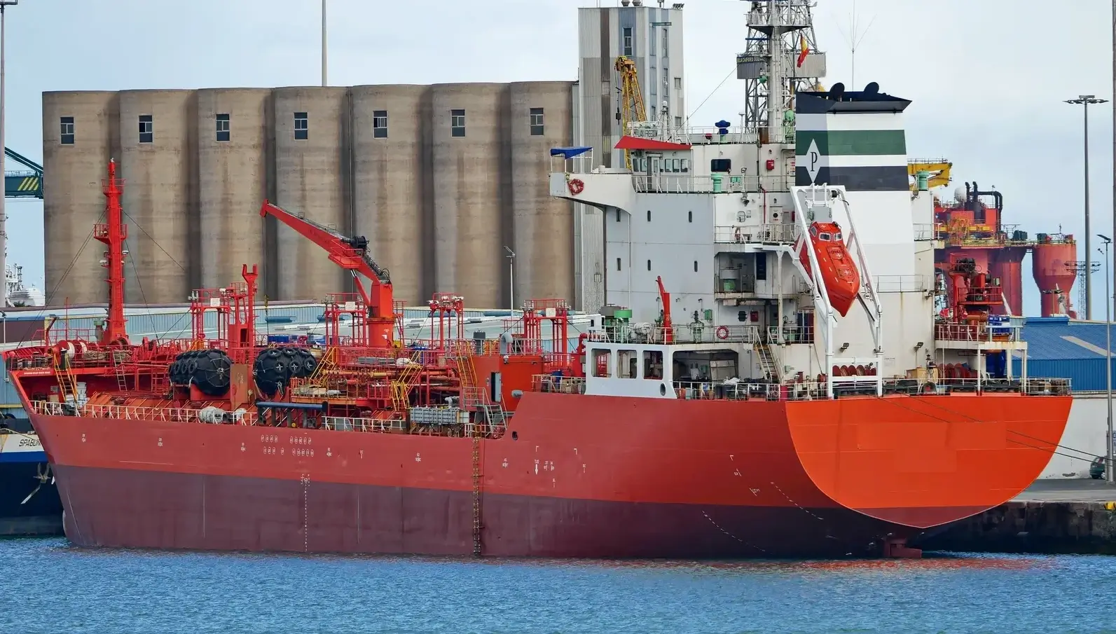 TANKER - LIAKI FREEDOM