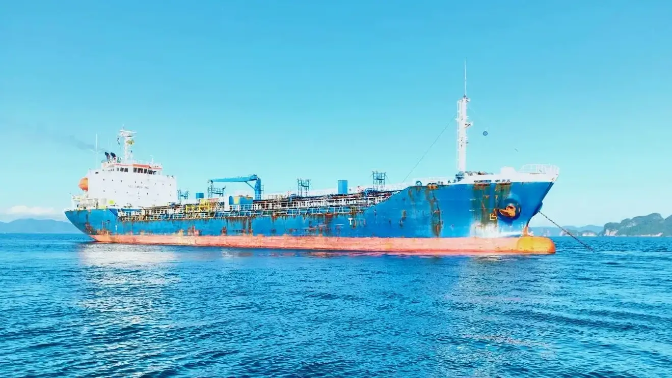 TANKER - NSH SINGAPORE