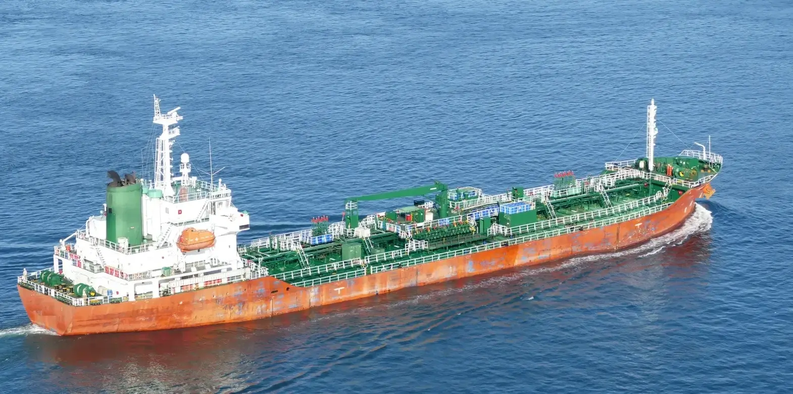 TANKER - SINGAPORE PIONEER