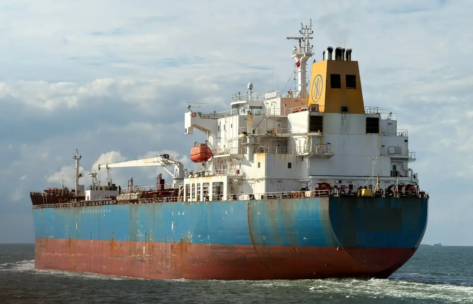 TANKER - STAR KESTREL