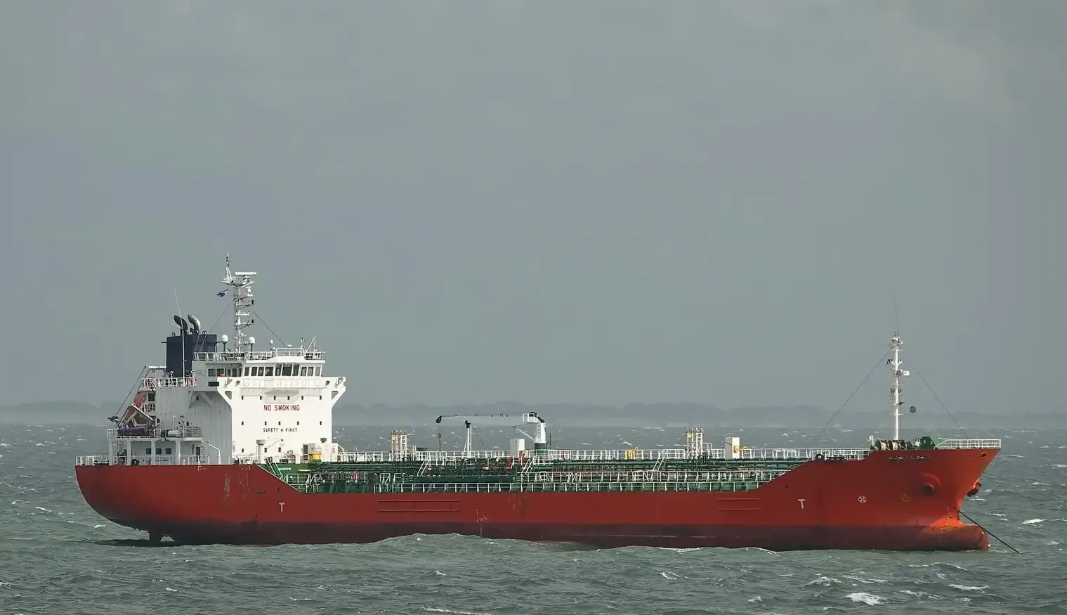 TANKER - W NORTH