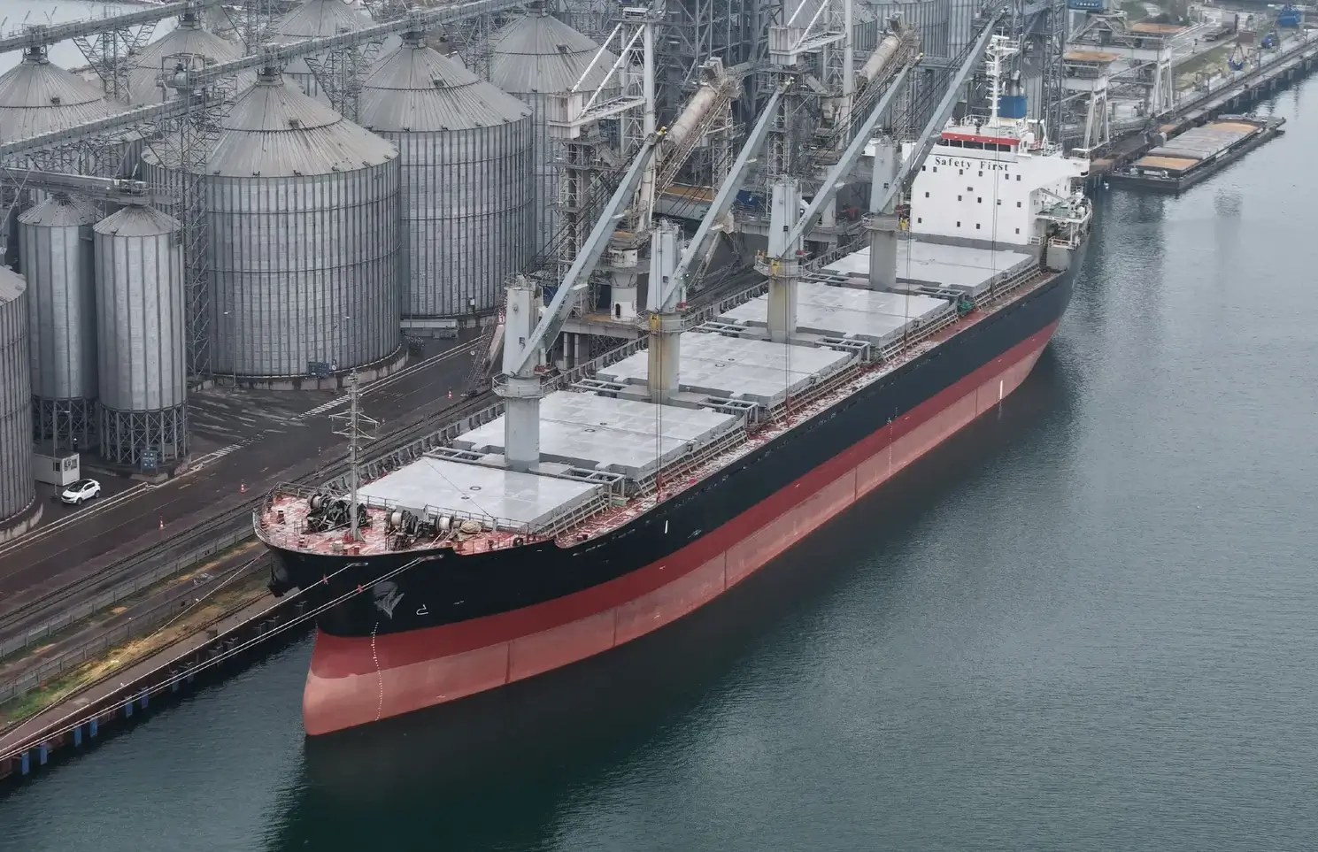 BULKER - CAPE DOUKATO