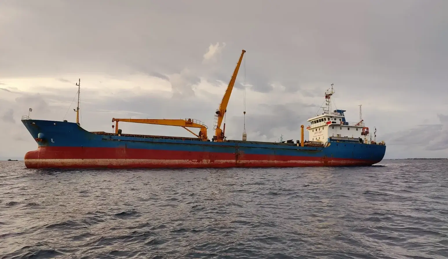 M/V CHEN GLORY 9