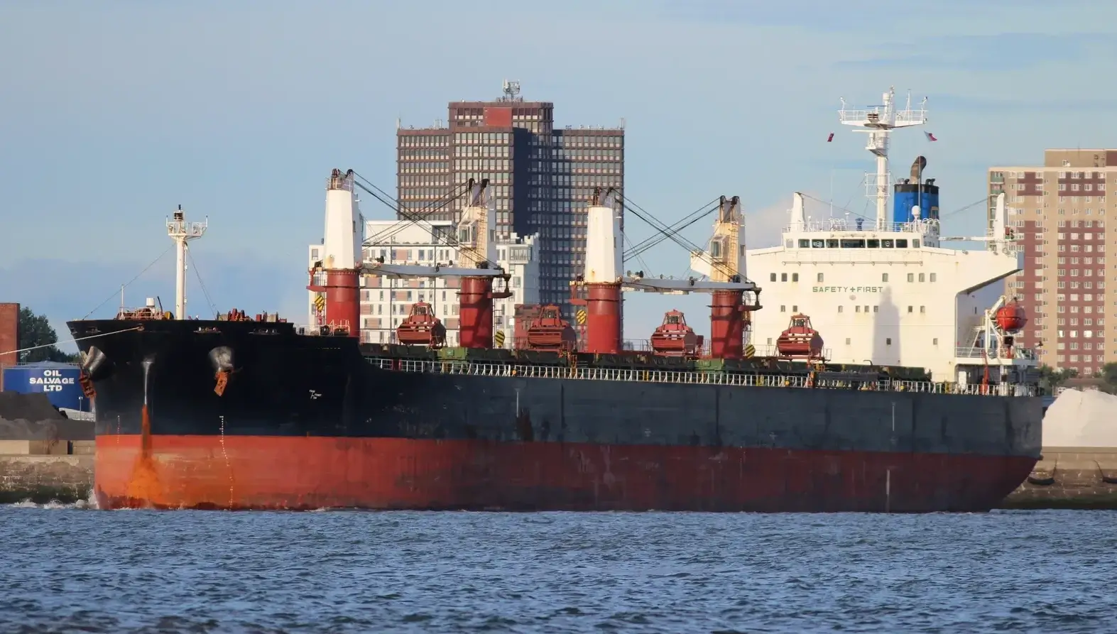 BULKER - CORAL GEM