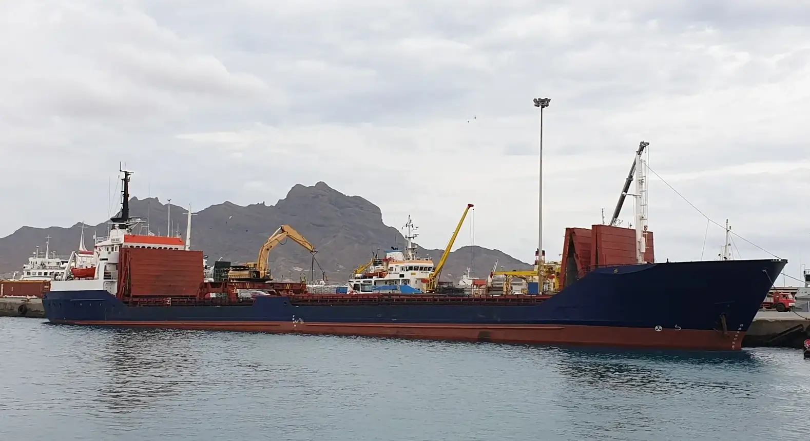 M/V DURA BULK