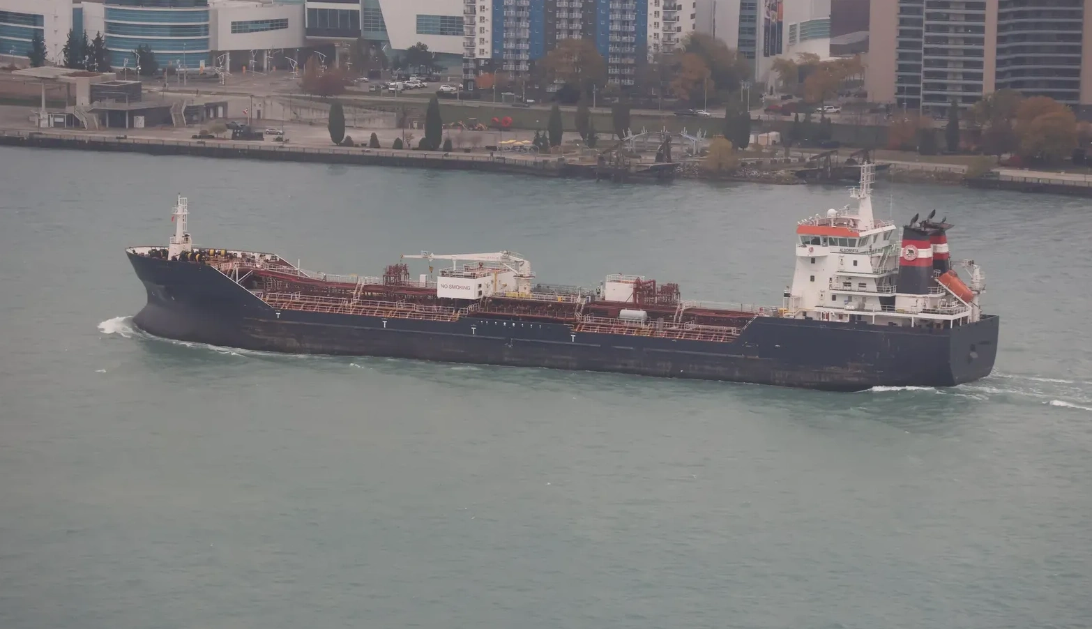 TANKER - ALGOBERTA - CANADA FLAG